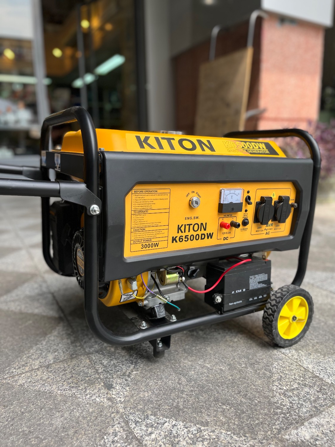 موتور برق ۳ کیلو وات برند KITON سیم پیچ ۱۰۰ درصد مس دارای AVR دار